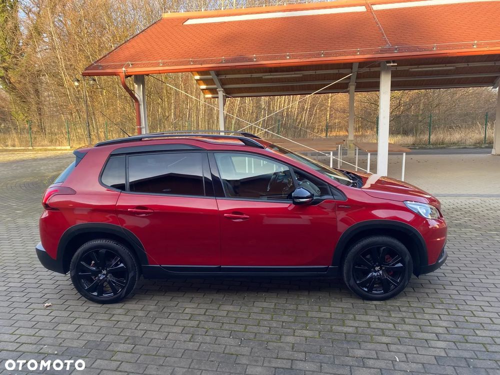 Peugeot 2008 1.2 PureTech GT Line S&S - 36