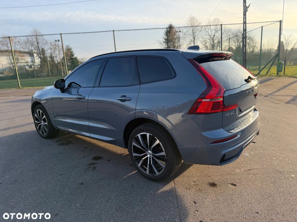 Volvo XC 60 B5 B R-Design - 4