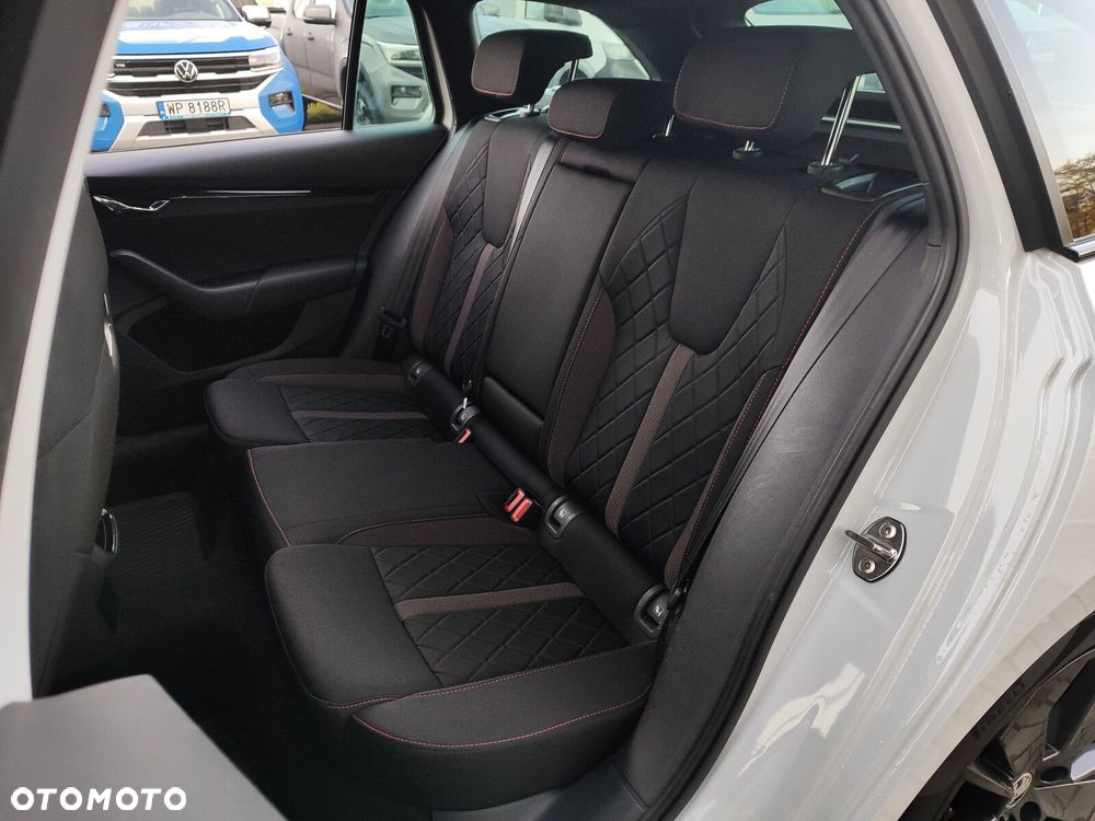 Skoda Octavia 2.0 TDI RS DSG - 13