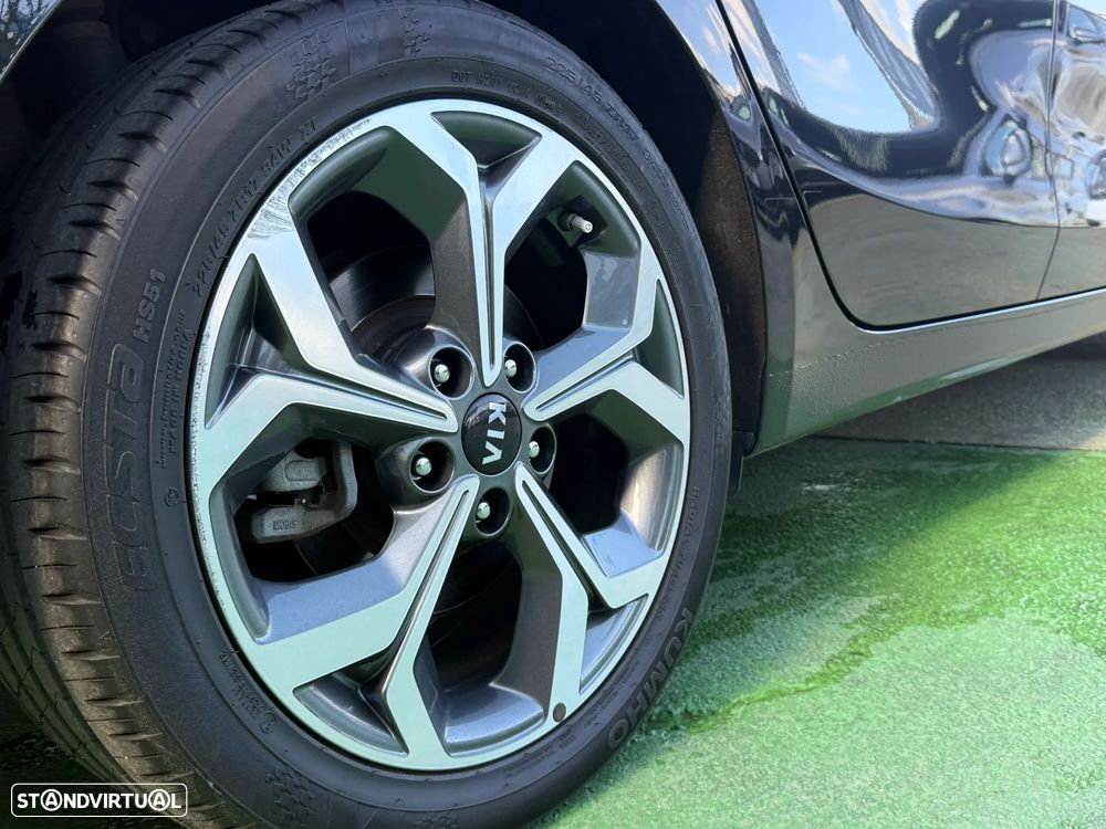 Kia Ceed SW 1.4 T-GDI DCT OPF Platinum Edition - 8