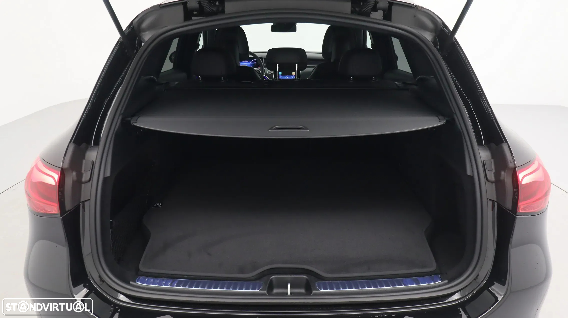 Mercedes-Benz GLC 300 de 4Matic - 29