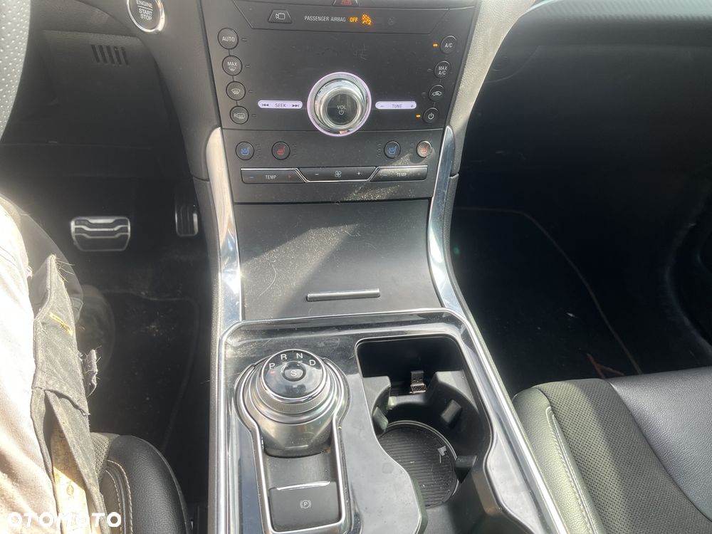 Ford Edge - 13