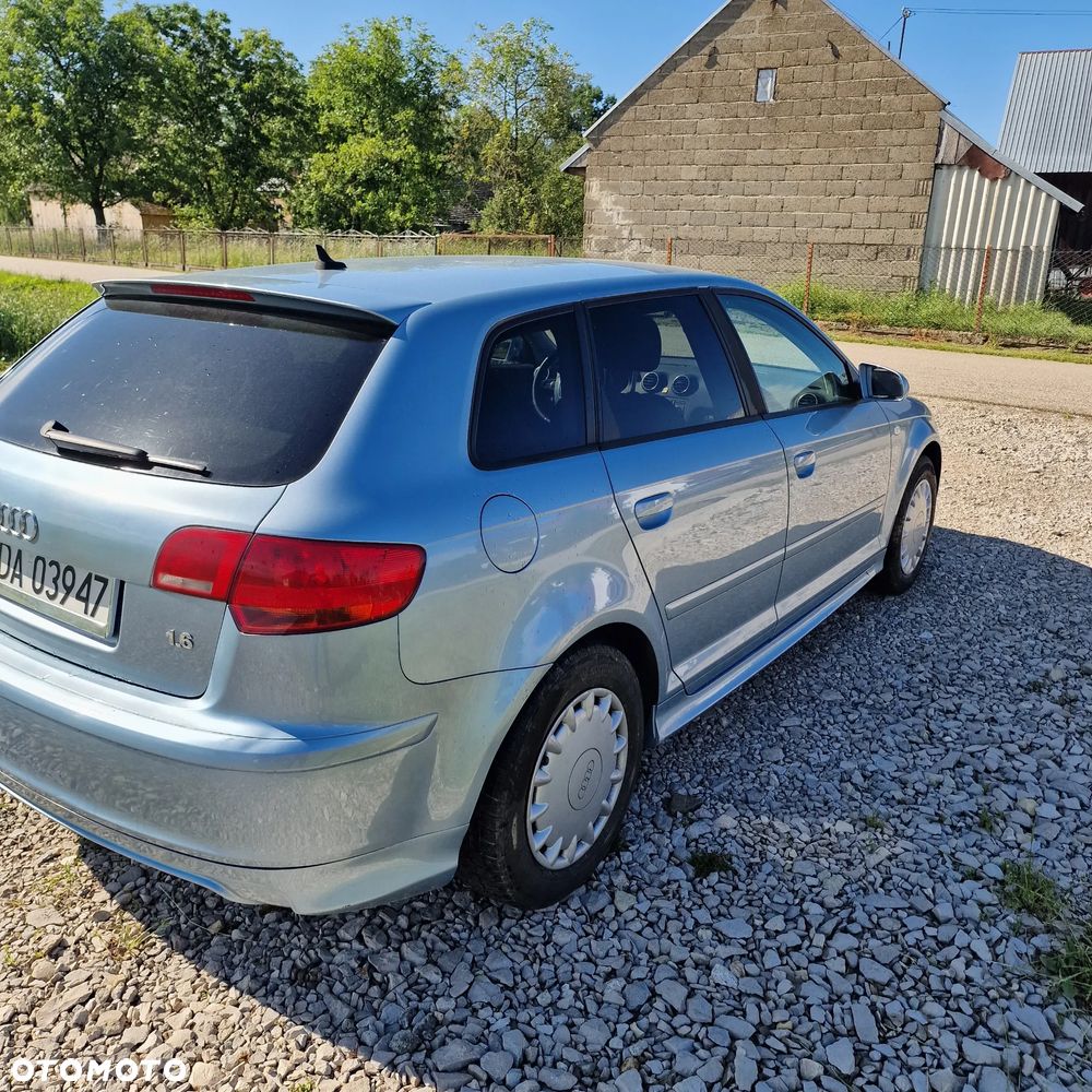 Audi A3 Sportback - 4