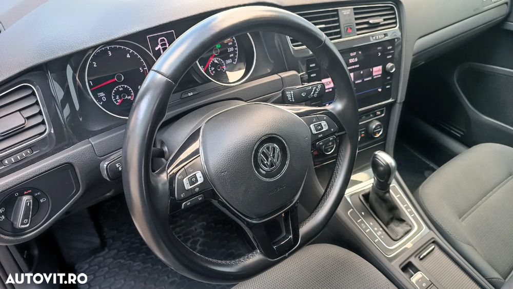 Volkswagen Golf 2.0 TDI DSG Comfortline - 10