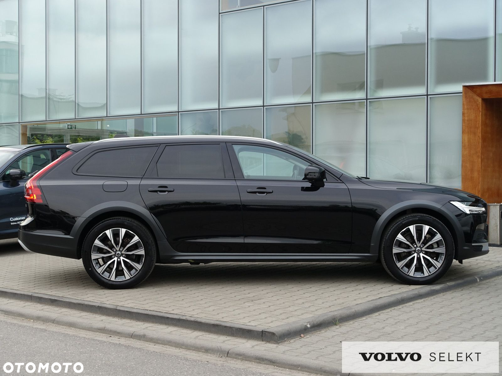 Volvo V90 Cross Country - 8
