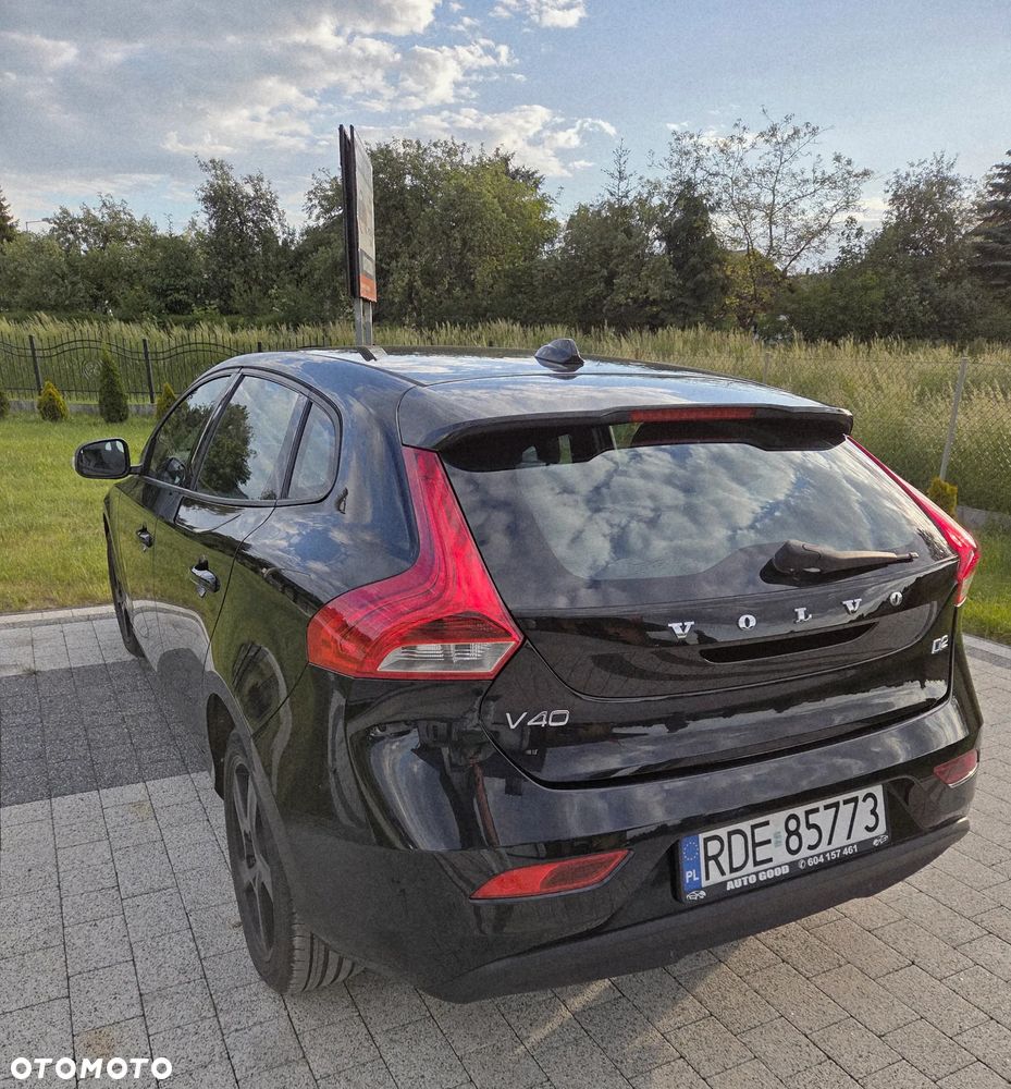 Volvo V40 D2 Momentum - 8