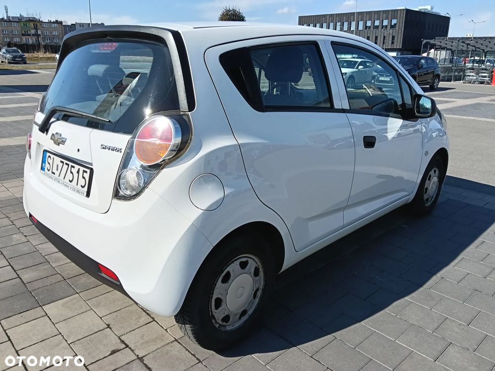 Chevrolet Spark 1.0 Base - 3