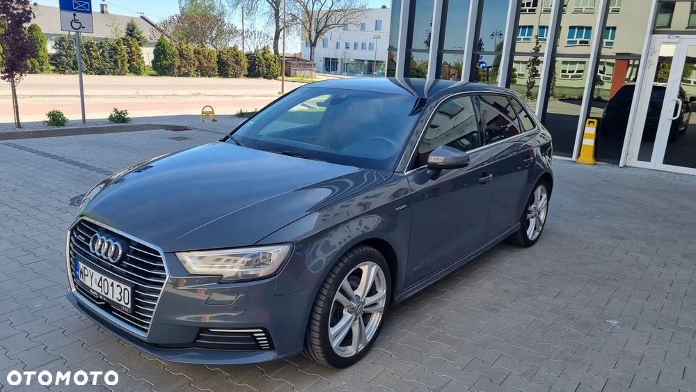 Audi A3 Sportback - 2