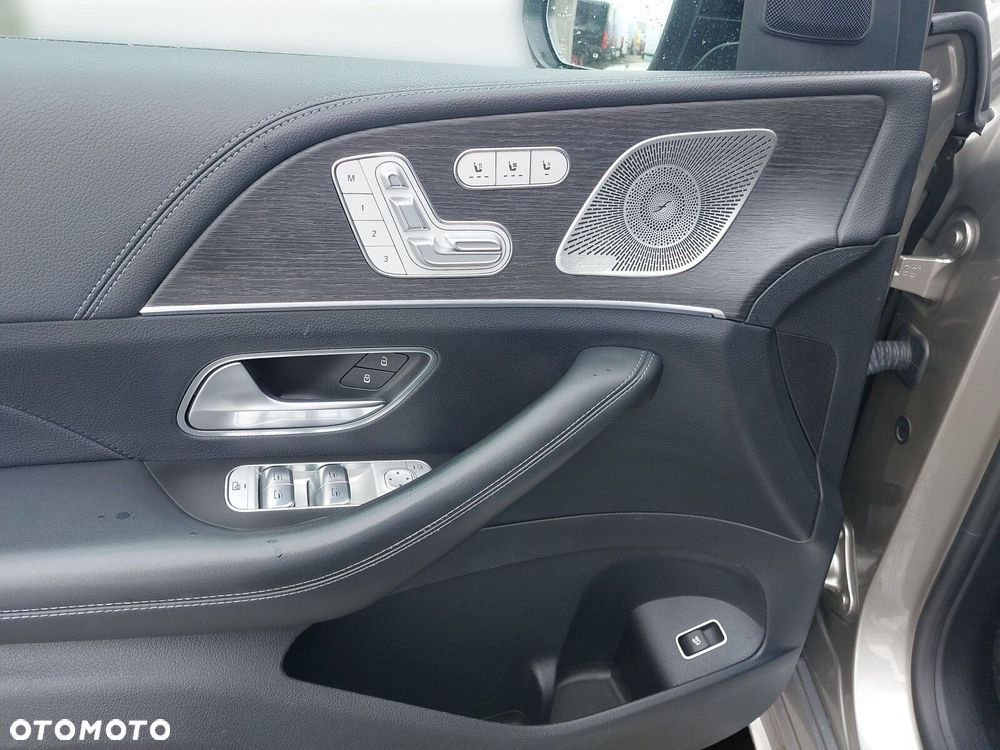 Mercedes-Benz GLE - 11