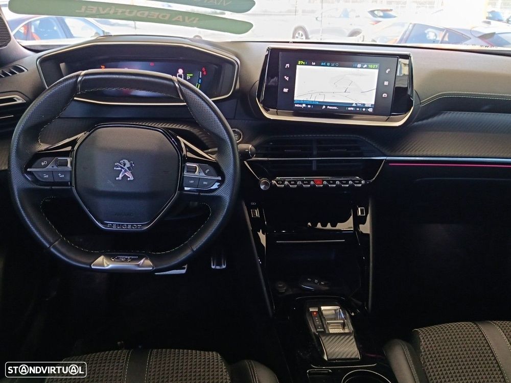 Peugeot e-2008 50 kWh GT - 8