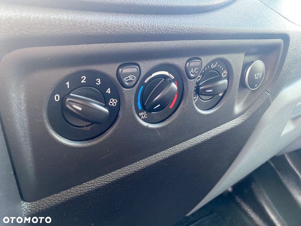 Ford Transit - 15