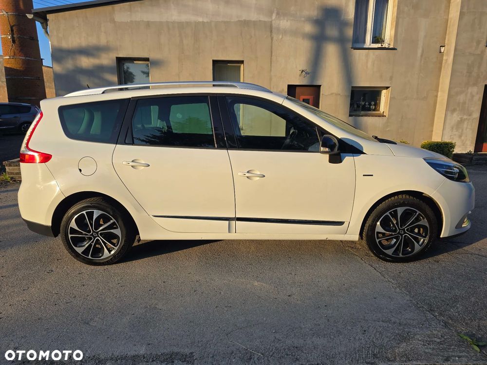 Renault Grand Scenic - 8