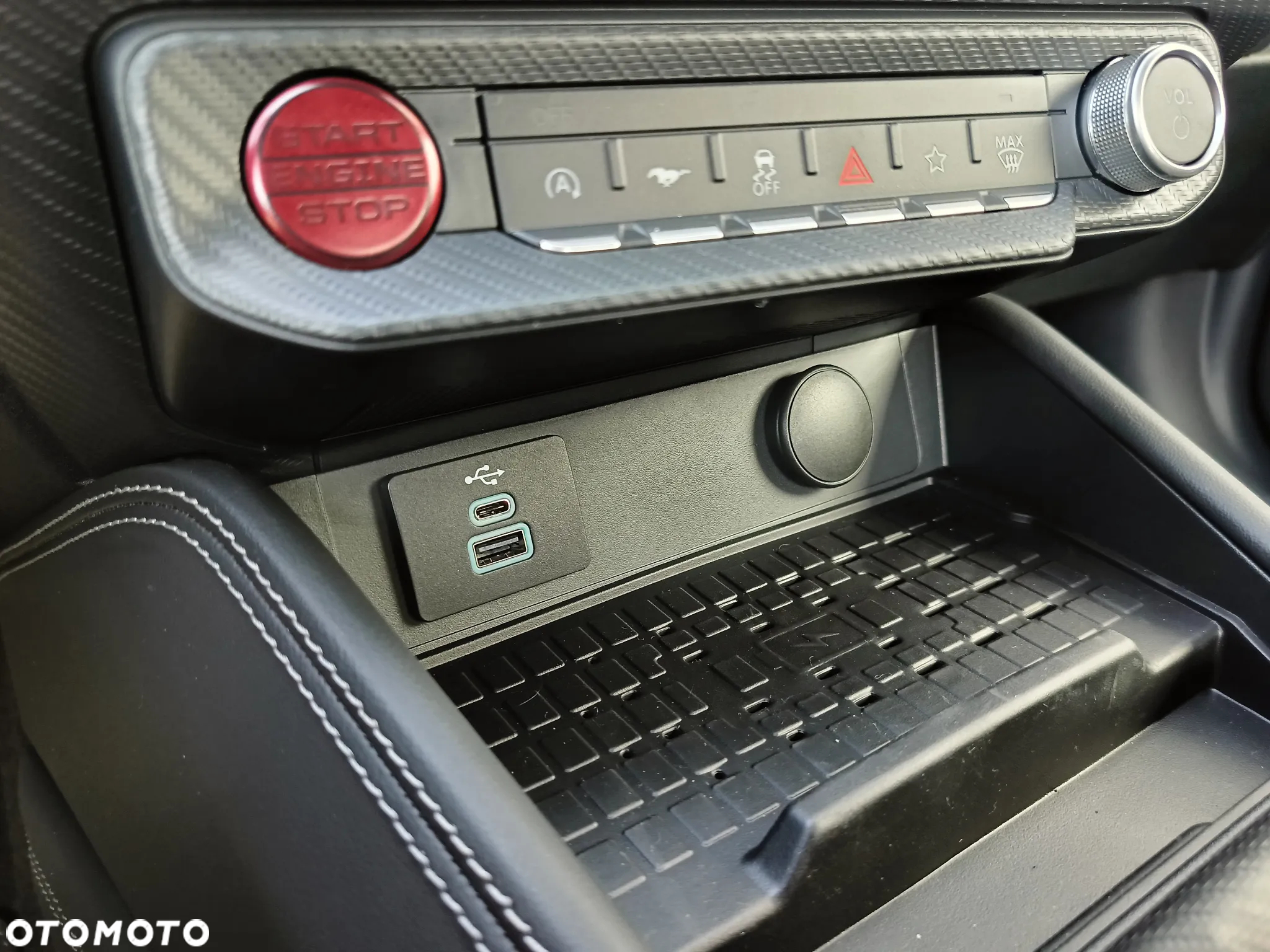 Ford Mustang 5.0 Ti-VCT V8 GT - 26