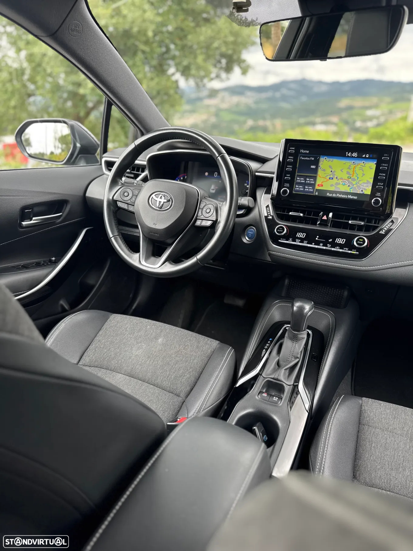 Toyota Corolla Touring Sports 1.8 Hybrid Comfort+P.Sport - 11