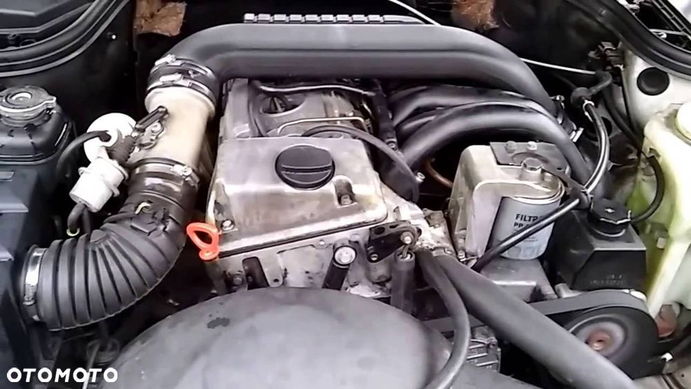 SILNIK MERCEDES W202 2.0 D  + POMPA WTRYSKOWA WTRYSKI KOMPLET A6040160205  6010700501 - 1