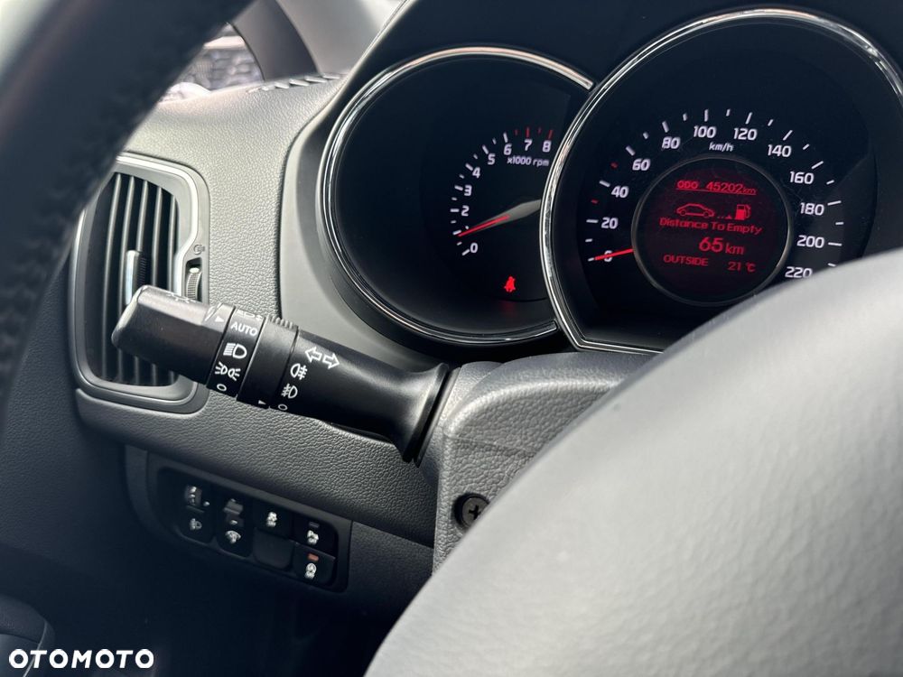 Kia Rio - 21