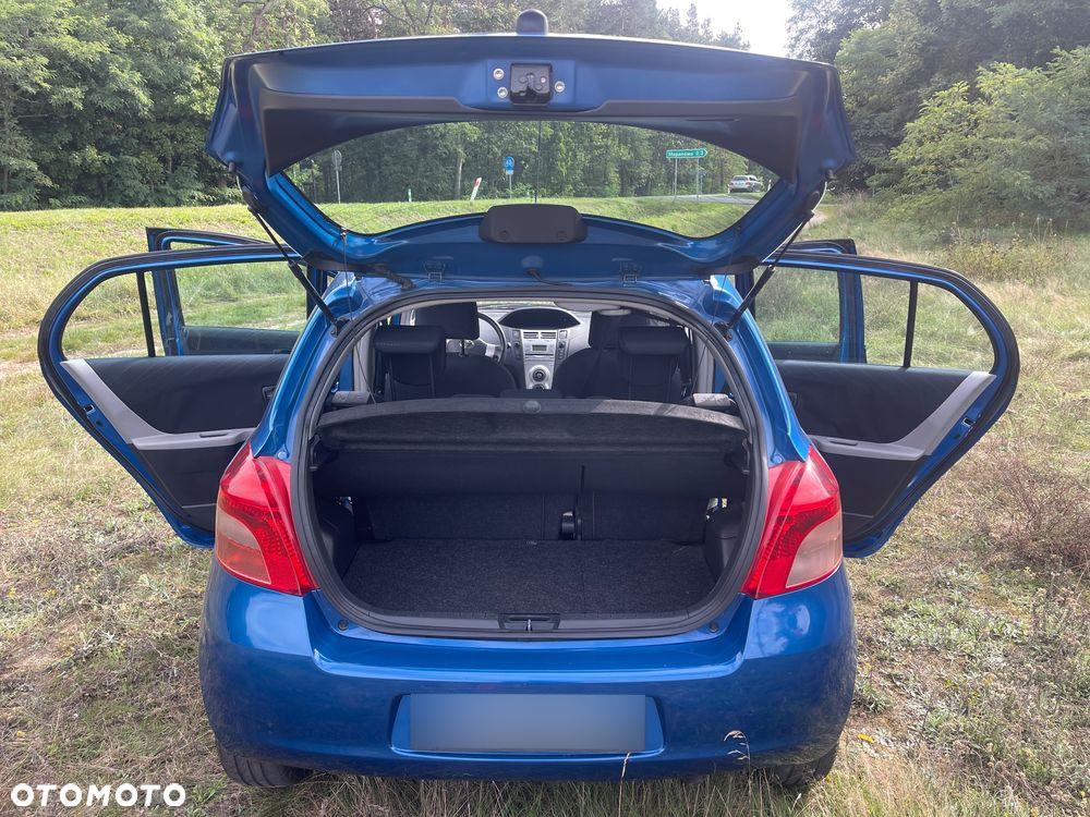 Toyota Yaris 1.3 Sol - 16