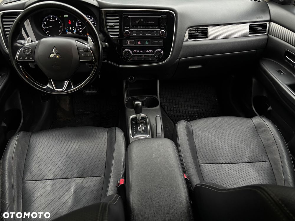 Mitsubishi Outlander 2.0 Intense CVT - 19