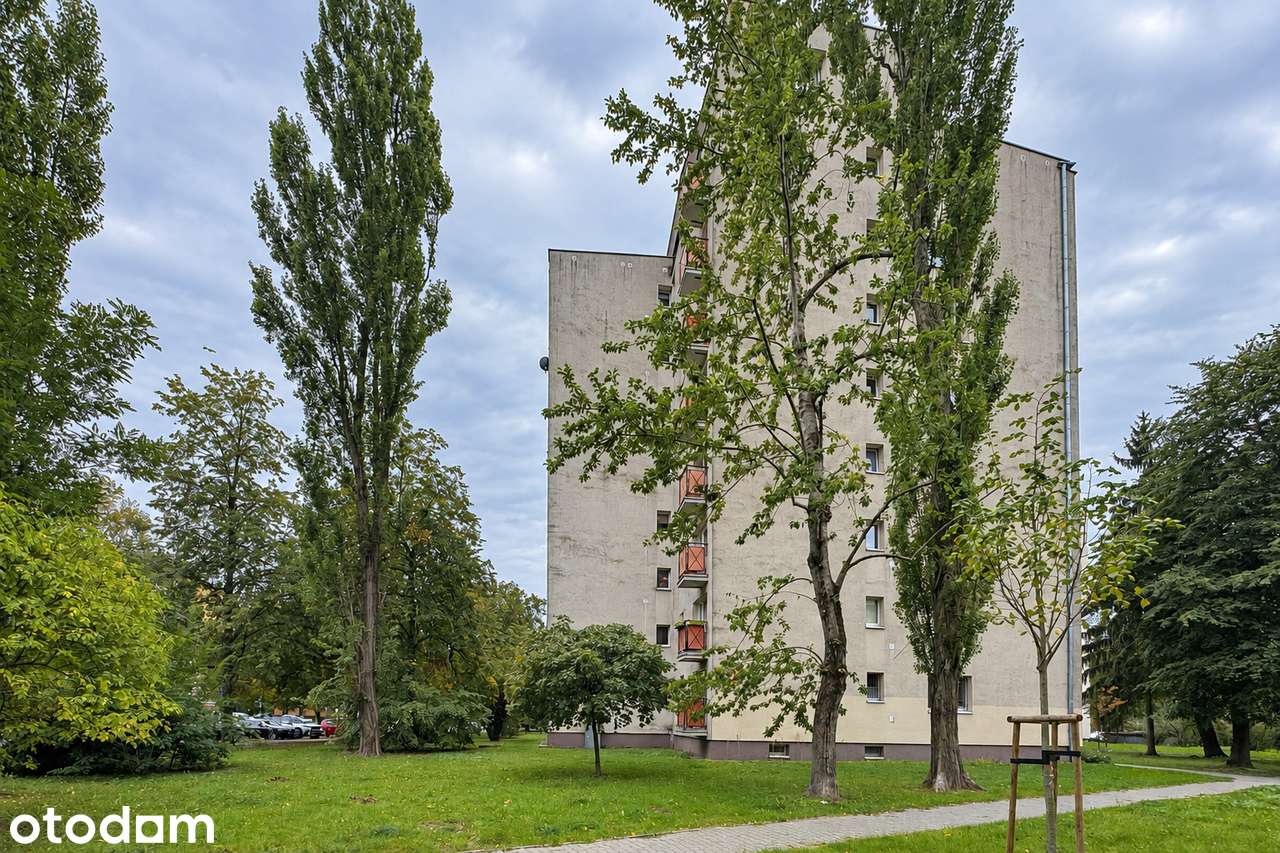 Wyjątkowe 3 pokoje przy Metrze Młynów – 2 sypialnie, salon, ul. Płocka