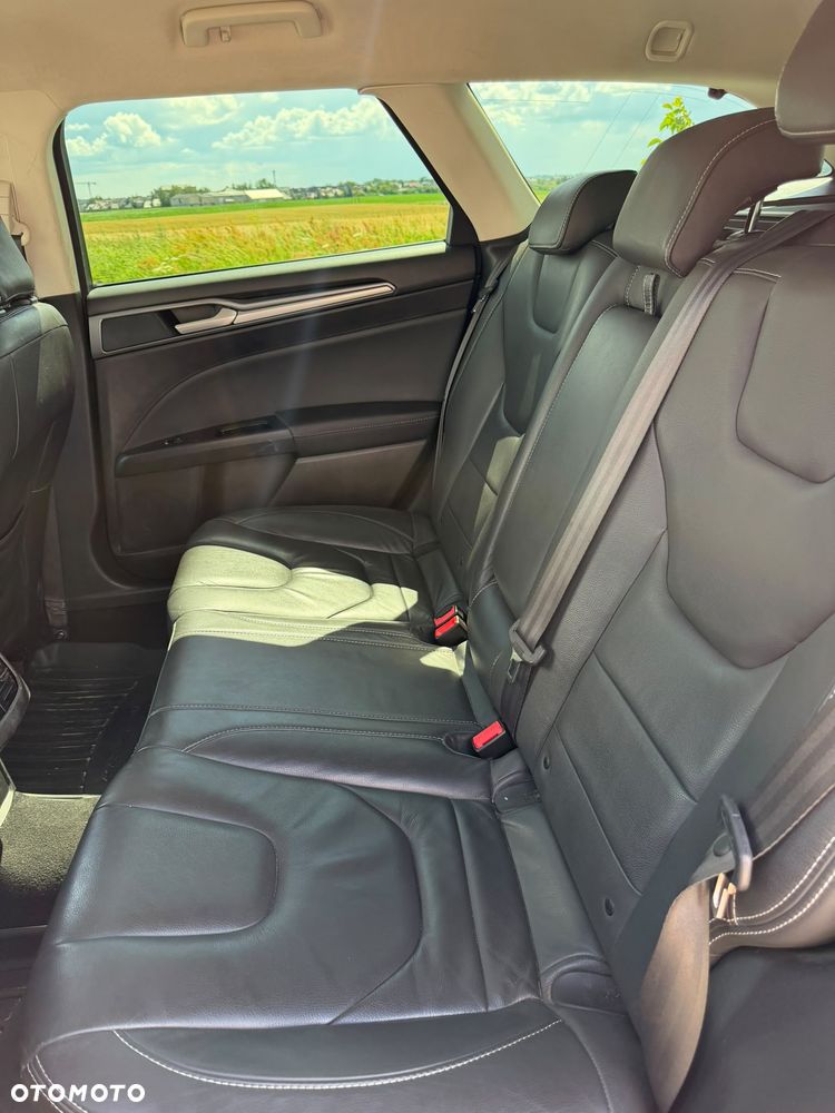 Ford Mondeo 2.0 TDCi Titanium PowerShift - 18