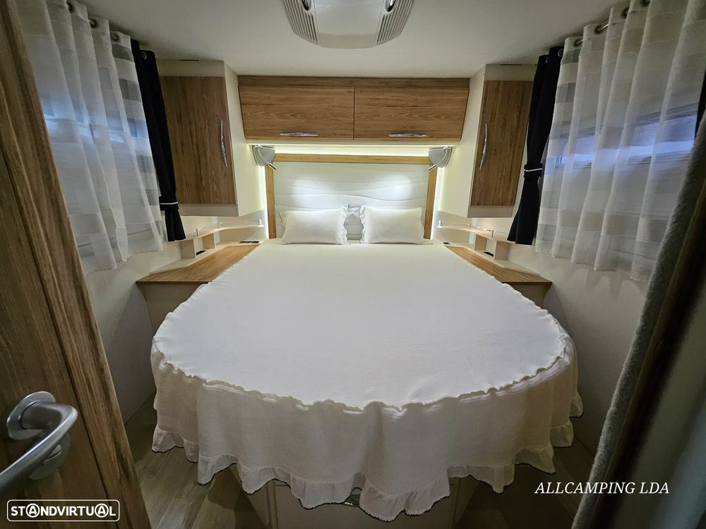 Bavaria Class I 740 CAMA CENTRAL/BASCULANTE - 26