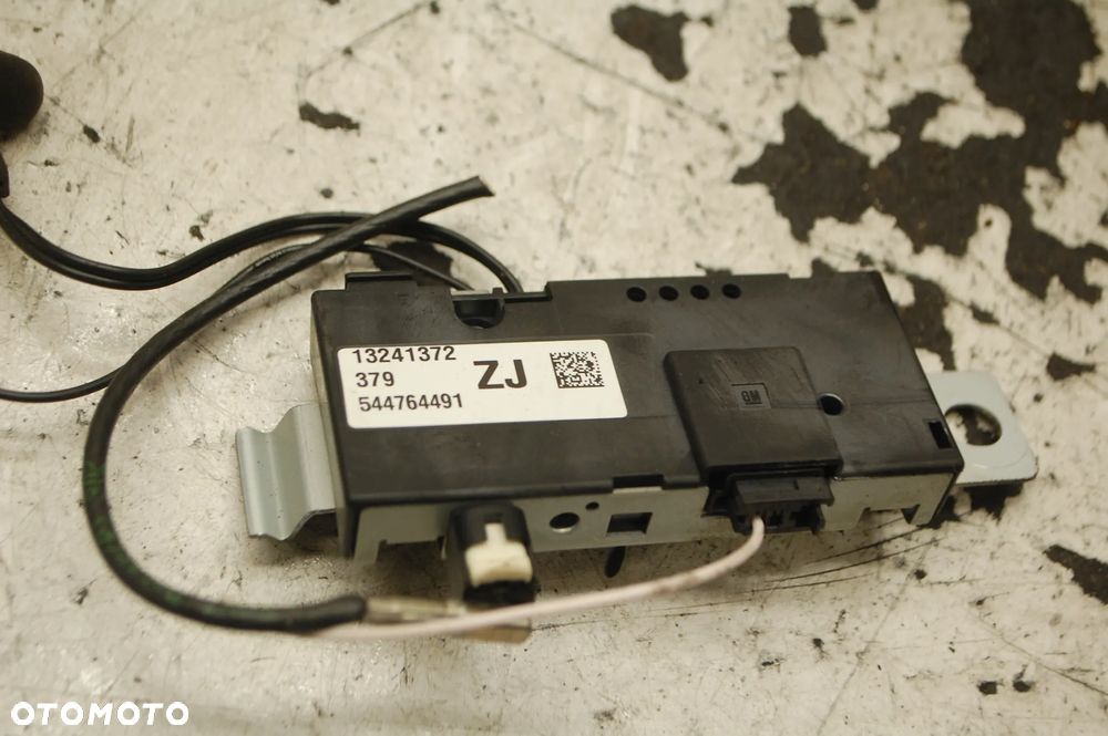 WZMACNIACZ ANTENY 13241372ZJ OPEL INSIGNIA A ASTRA J - 1