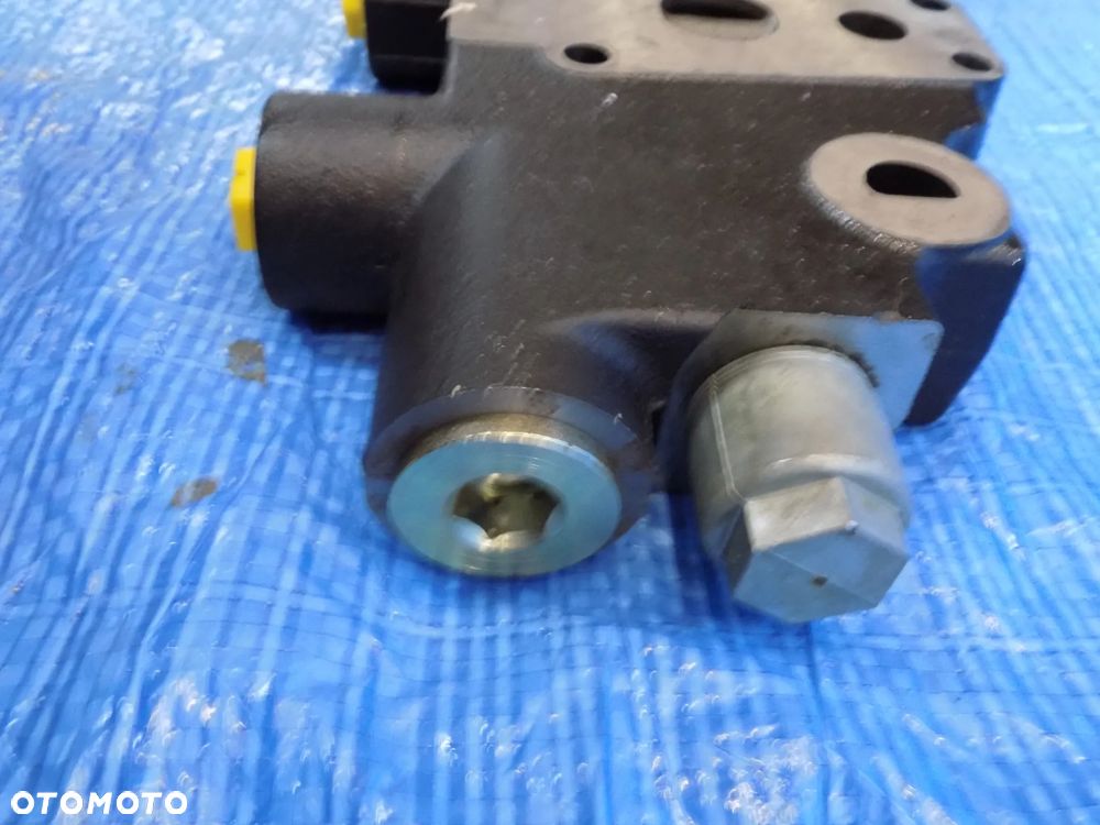 sekcja rozdzielacza hydraulicznego zawór hydrauliczny 375782a2r case 580 580sm 590sm - 5