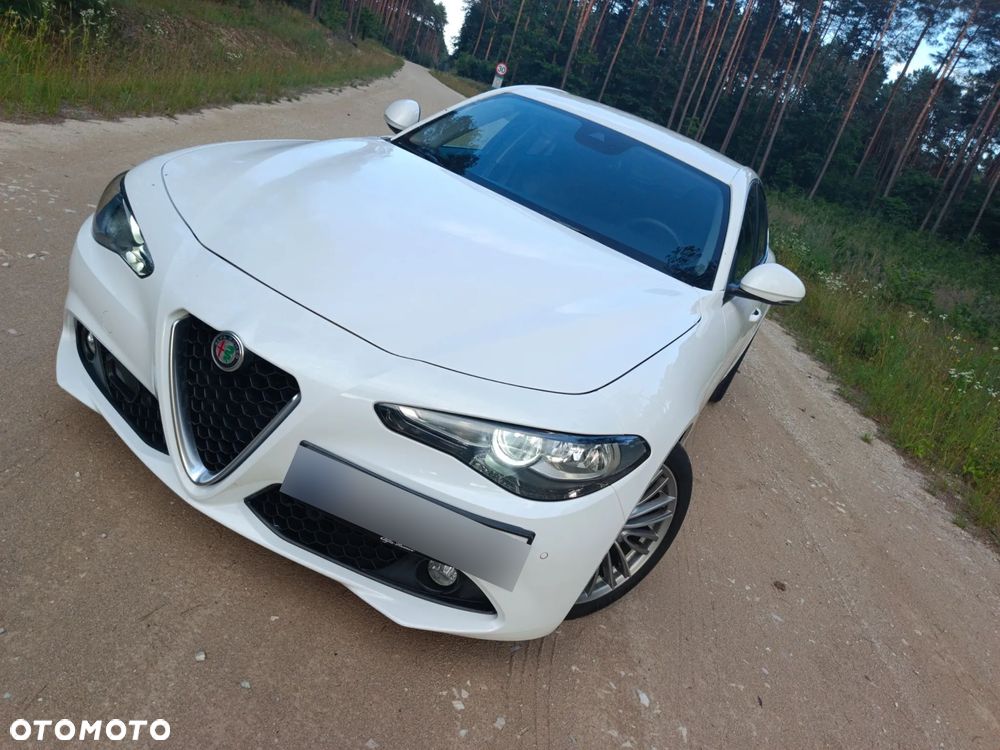 Alfa Romeo Giulia 2.0 Turbo - 17