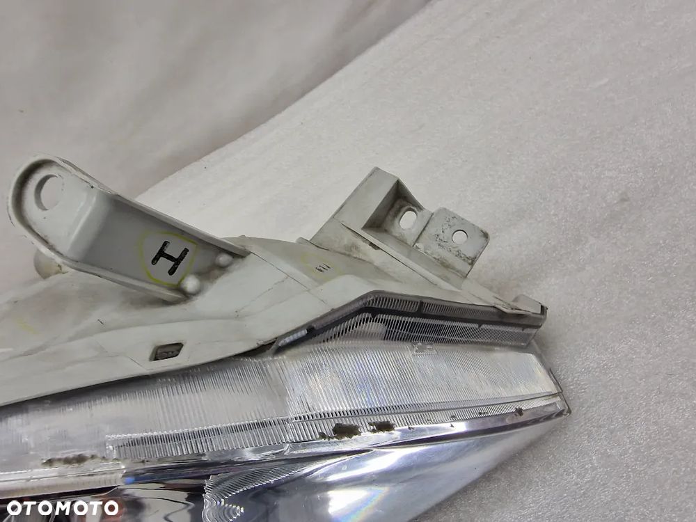TOYOTA LAND CRUISER / LANDCRUISER 03-08 PRAWA LAMPA PRZEDNIA PRZÓD , NR KOITO 60-95 , NR AUKCJI LL258 - 9