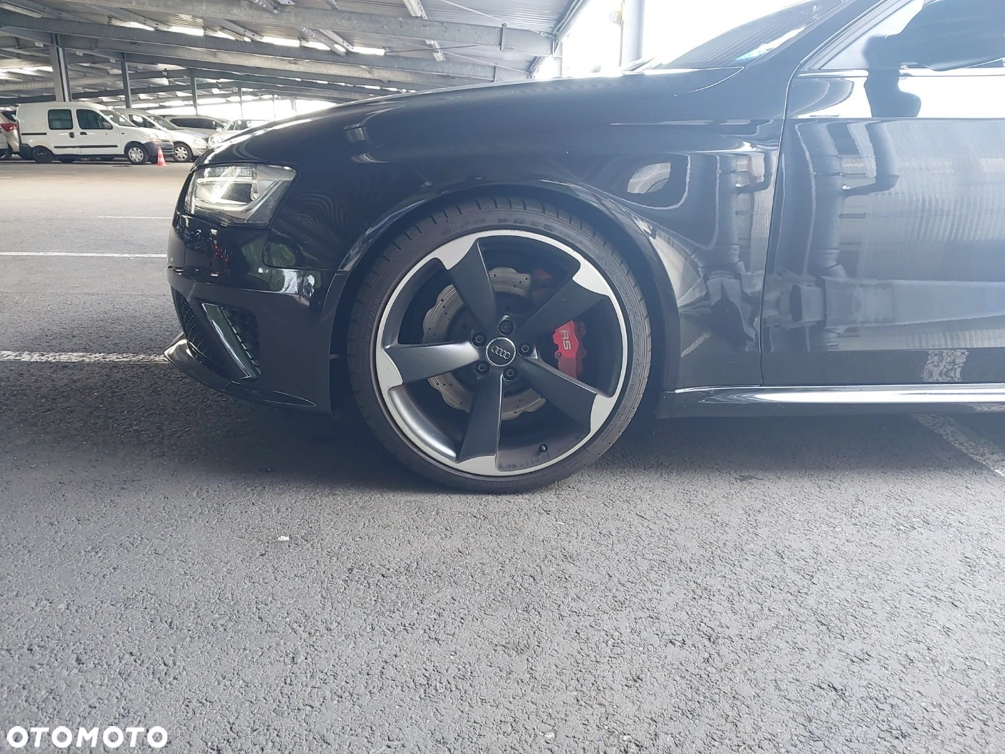 Audi RS4 Avant S tronic - 26