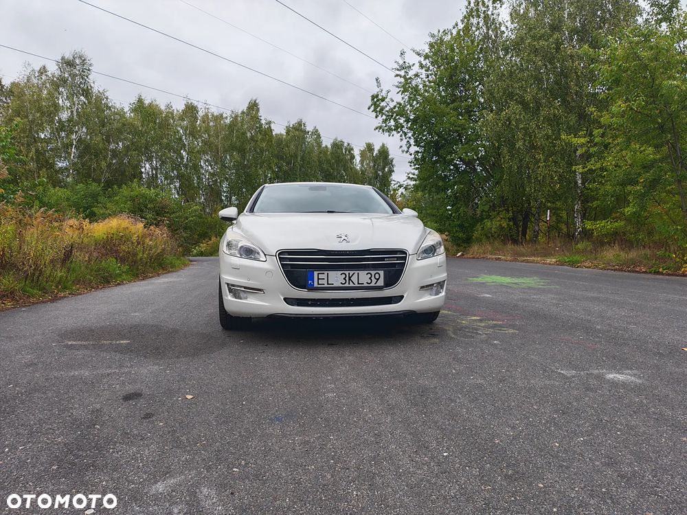 Peugeot 508 RXH Hybrid4 - 16