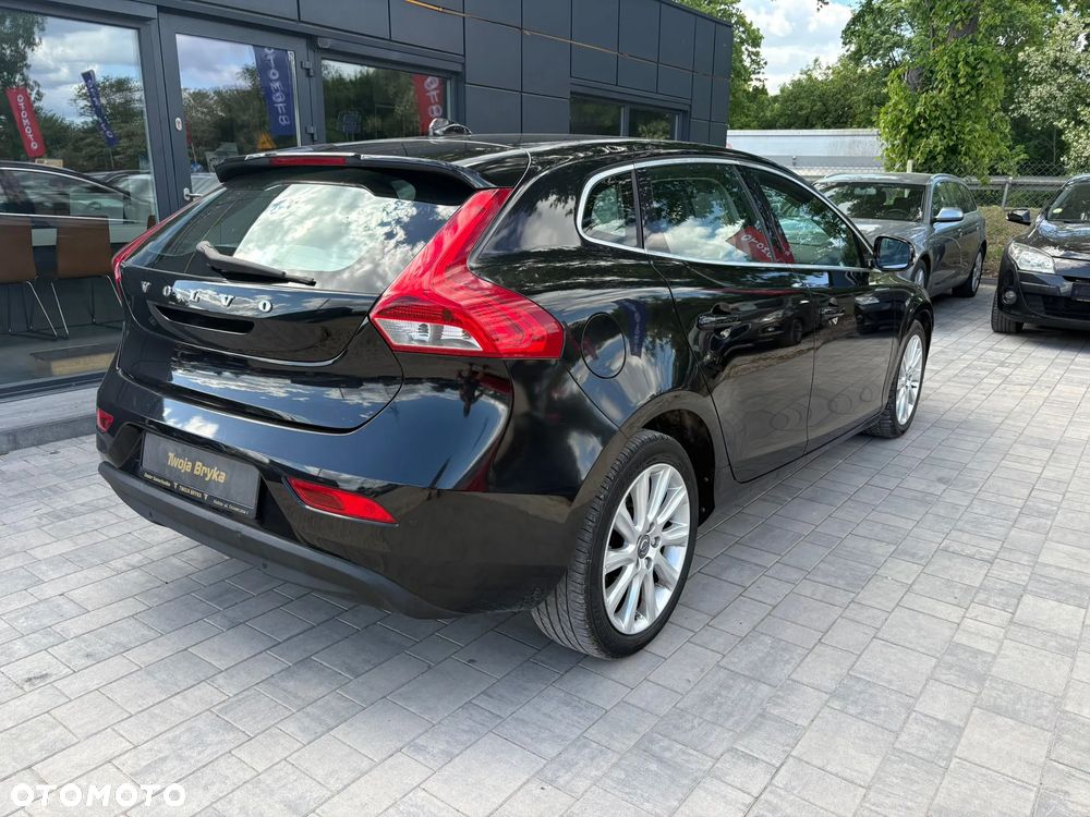 Volvo V40 D2 - 4