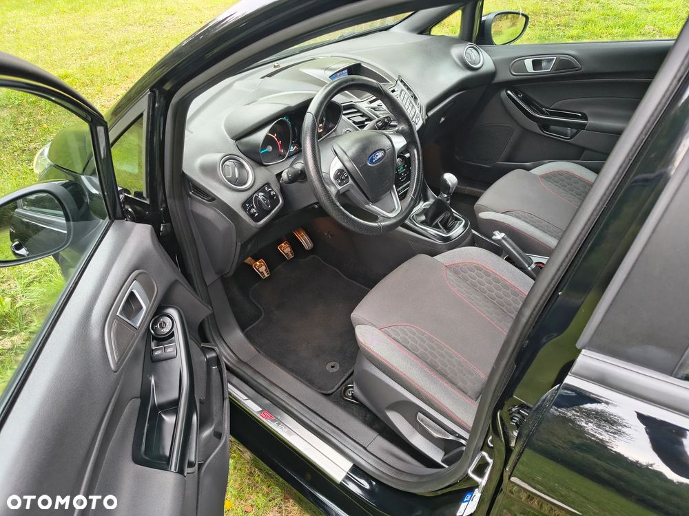 Ford Fiesta - 6