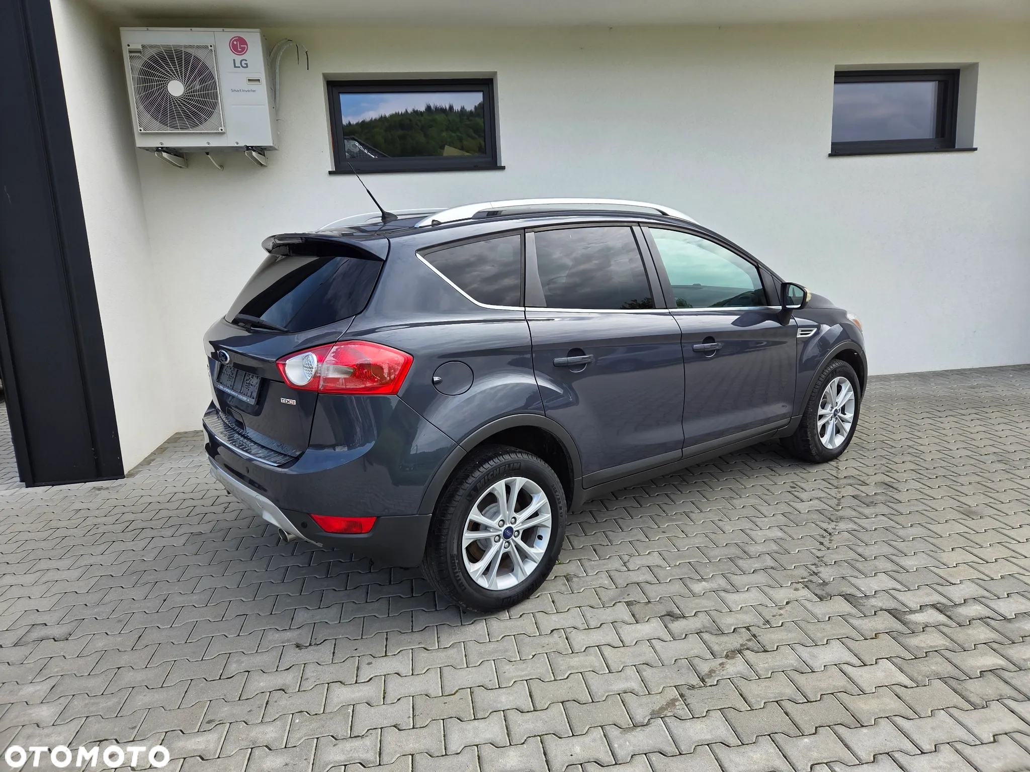 Ford Kuga - 17