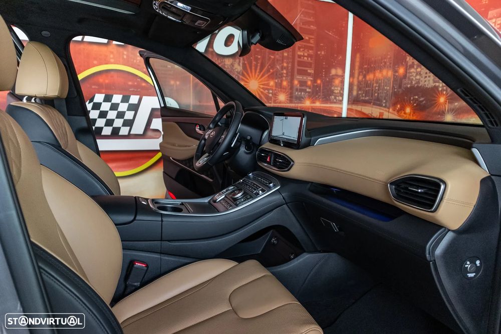 Hyundai Santa Fe 2.2 CRDi Vanguard+Luxury Pack - 37