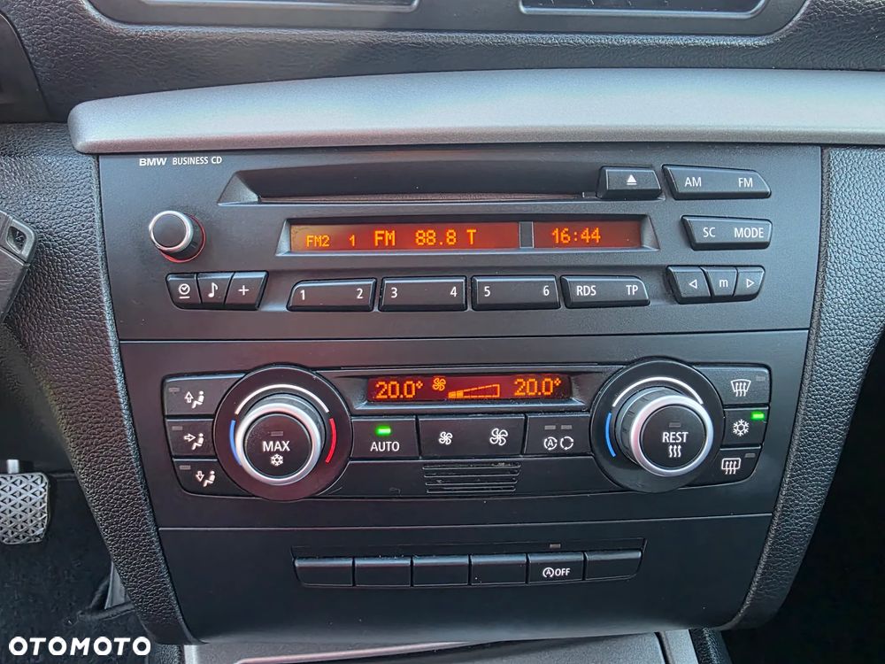 BMW Seria 1 116i - 17