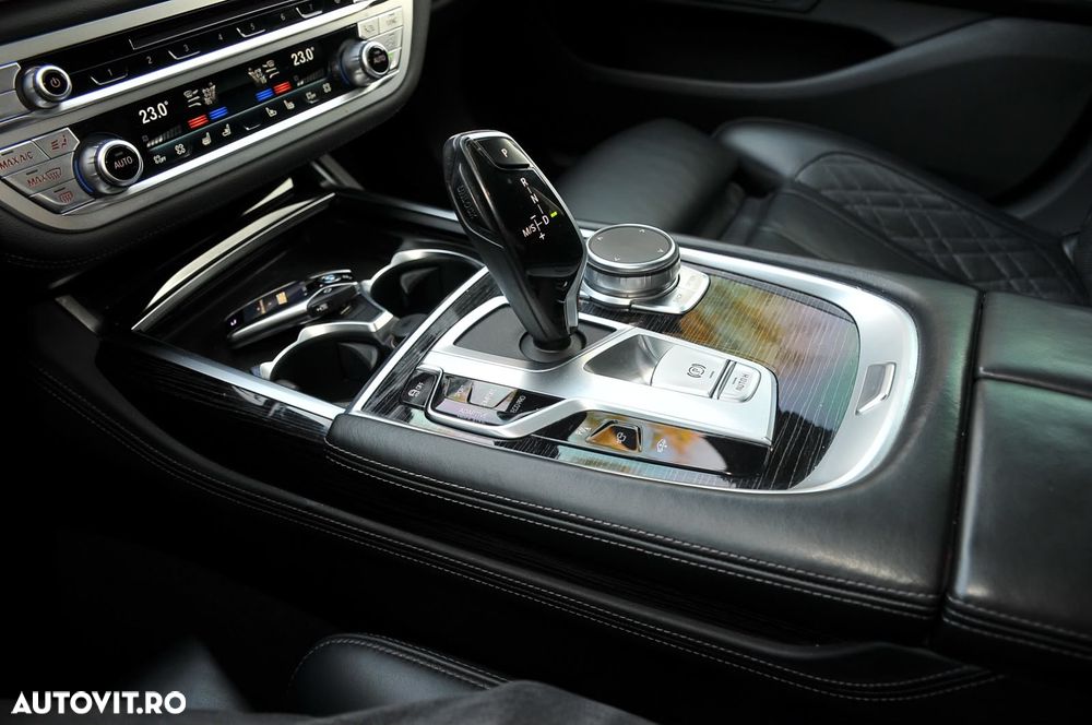 BMW Seria 7 750i xDrive - 7