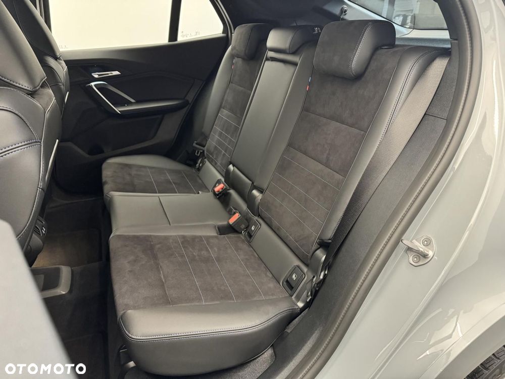 BMW X2 - 24
