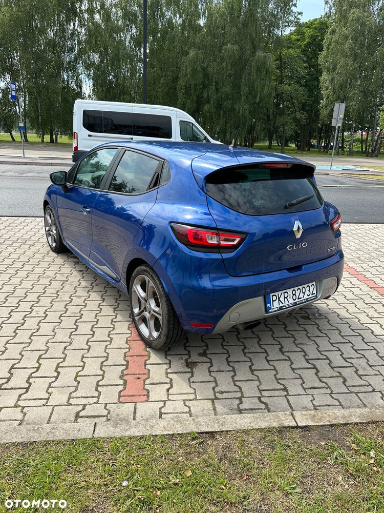 Renault Clio - 7