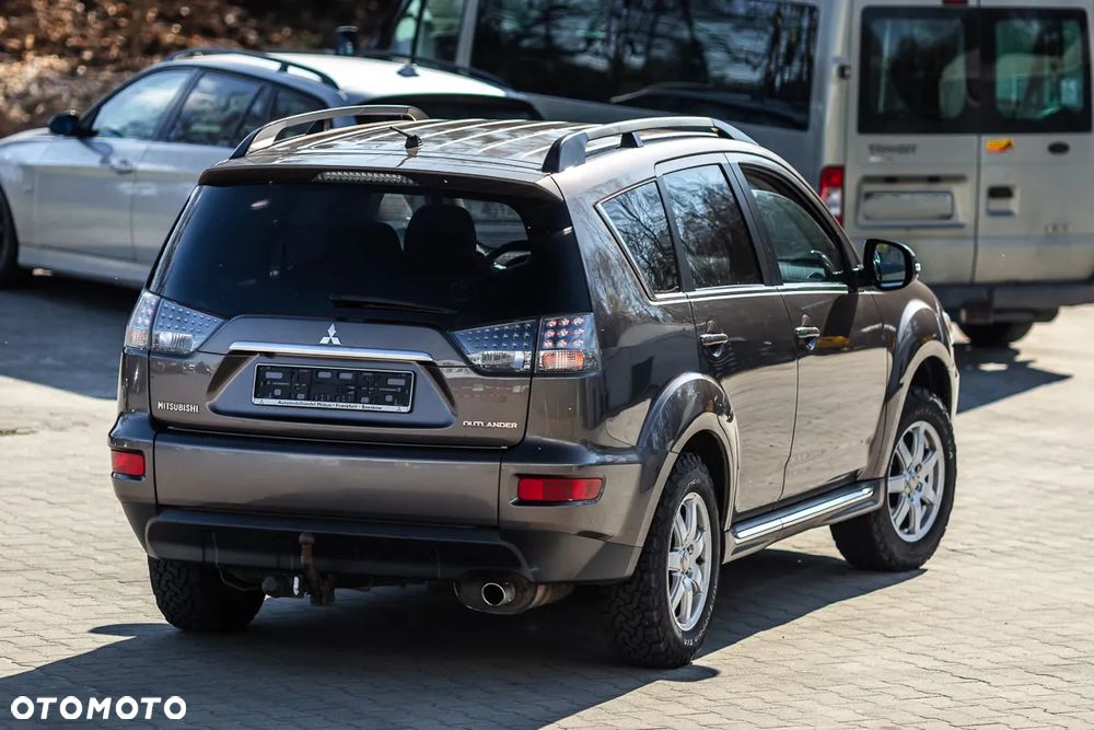 Mitsubishi Outlander 2.0 2WD - 15