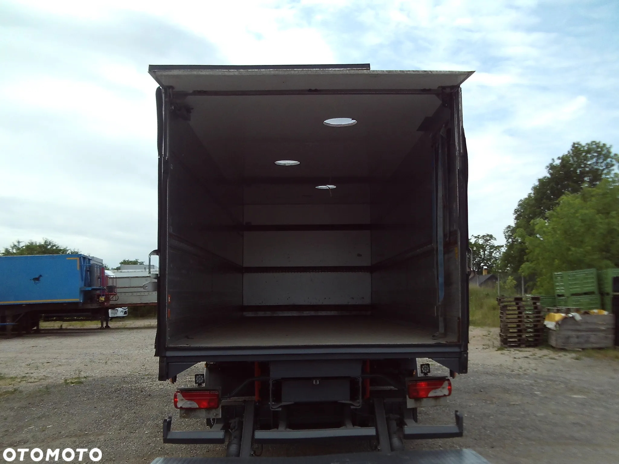 Scania P230 - 12
