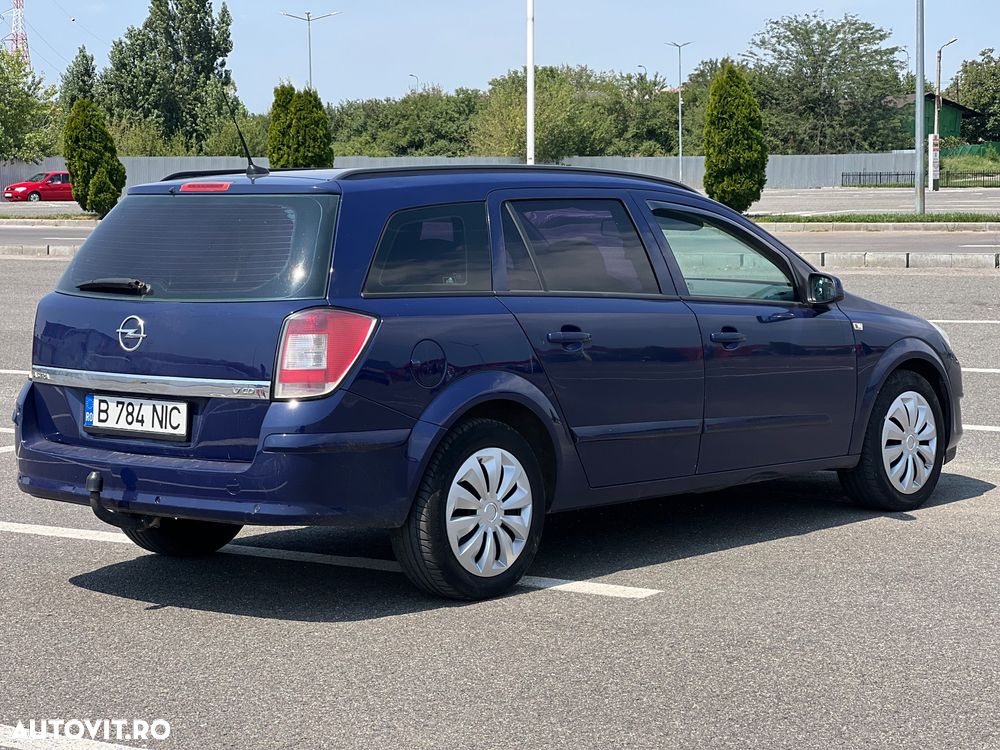Opel Astra 1.7 CDTI Cosmo - 3