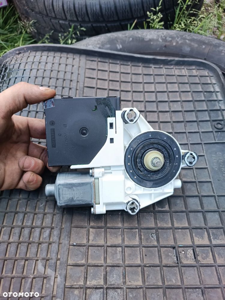 VW GOLF V HB SILNICZEK SZYBY LEWY PRZÓD SKODA OCTAVIA II 05R KOMBI 1.9TDI 1K0959793C - 4