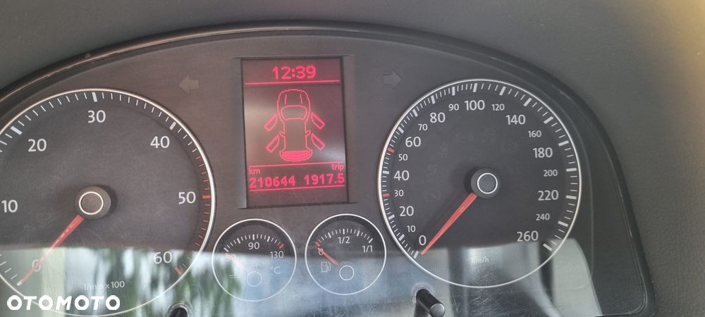 Volkswagen Touran 1.9 TDI Highline DSG - 8