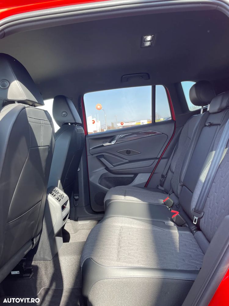 Volkswagen Tiguan - 10