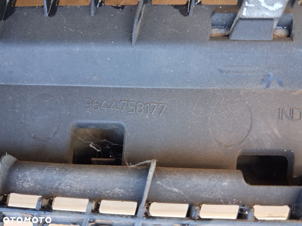 Atrapa chłodnicy CITROEN BERLINGO I LIFT biała  9644758177 OE - 2
