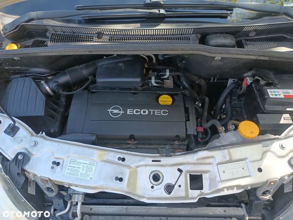 Opel Meriva - 24