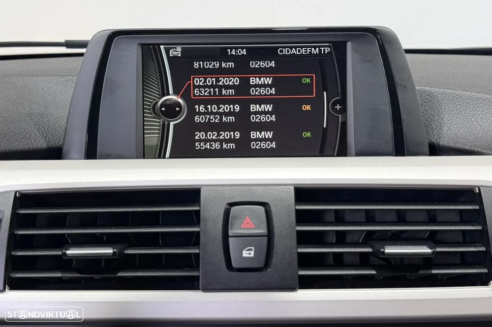 BMW 318 d Line Luxury - 31