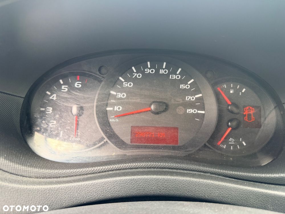 Renault Master - 18