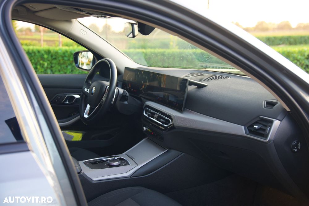 BMW Seria 3 320d AT MHEV - 26